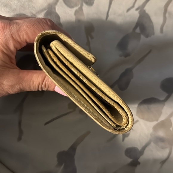 Louis Vuitton Damier Azur Koala Wallet - Picture 3 of 12